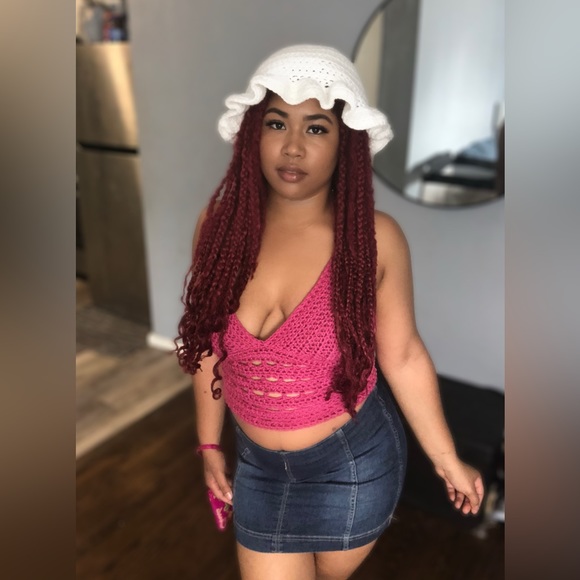 🌸 “Cozy Gurl” 🌸 Handmade Crochet Bralette Top - Picture 5 of 9